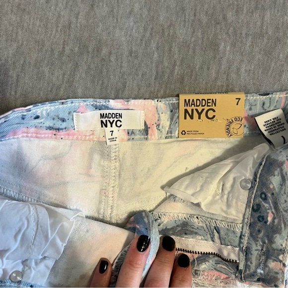 Madden NYC NWT Blue and Pink Marbled Jean Shorts - Picture 3 of 6